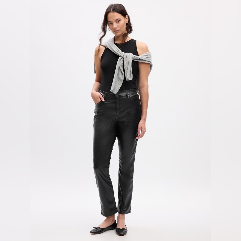 NWT Gap High Rise Vegan Leather Vintage Slim Pants Size 0 / 25 in Black